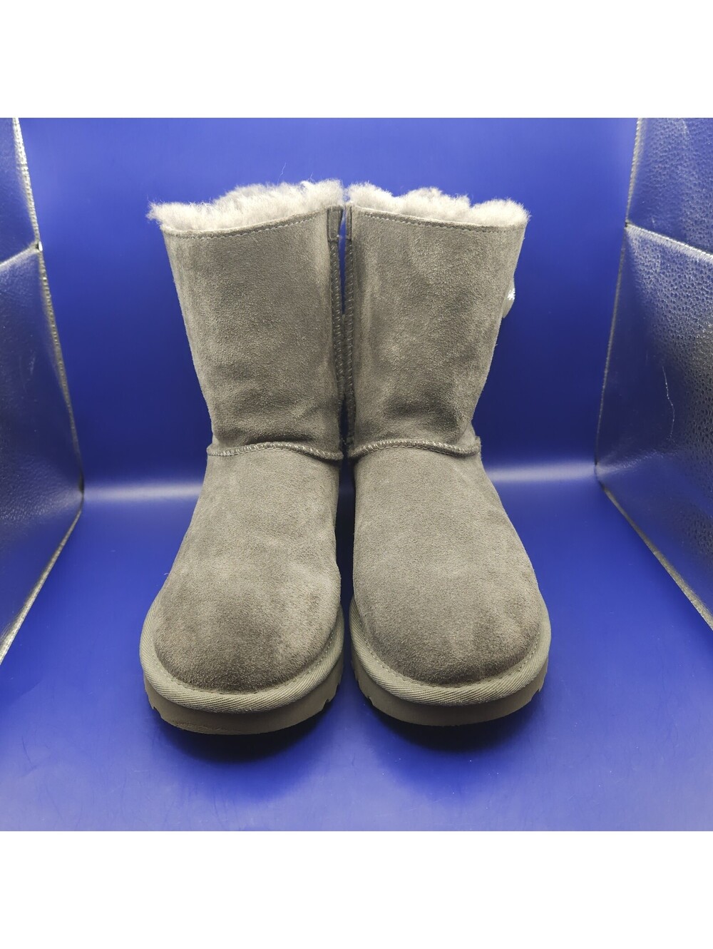 UGG Women's Bailey Bow II Gray Suede Sheepskin Lined Snow Boots 1094812! Size 6